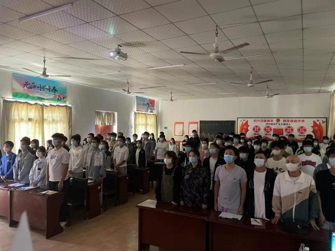 我校团委开展二十大系列学习活动 我校团委开展二十大系列学习活动