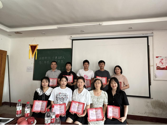 申慱官网召开“躬耕教坛，强国有我”教师节座谈会