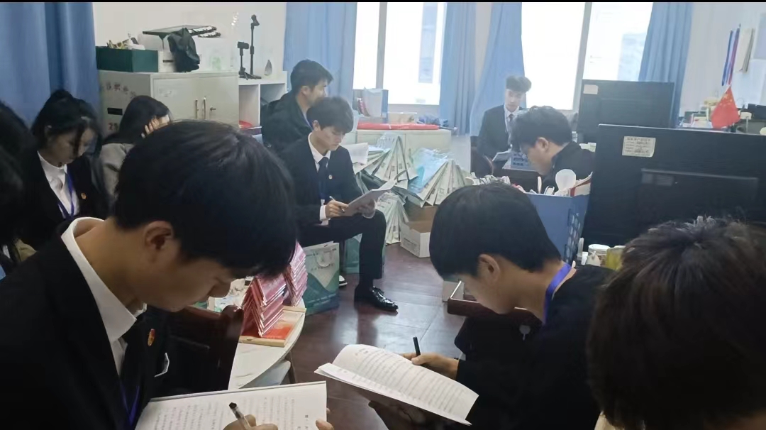 同心聚力学代会 逐梦青春向未来 ——我校第十二次学生代表大会胜利召开 同心聚力学代会 逐梦青春向未来 ——我校第十二次学生代表大会胜利召开