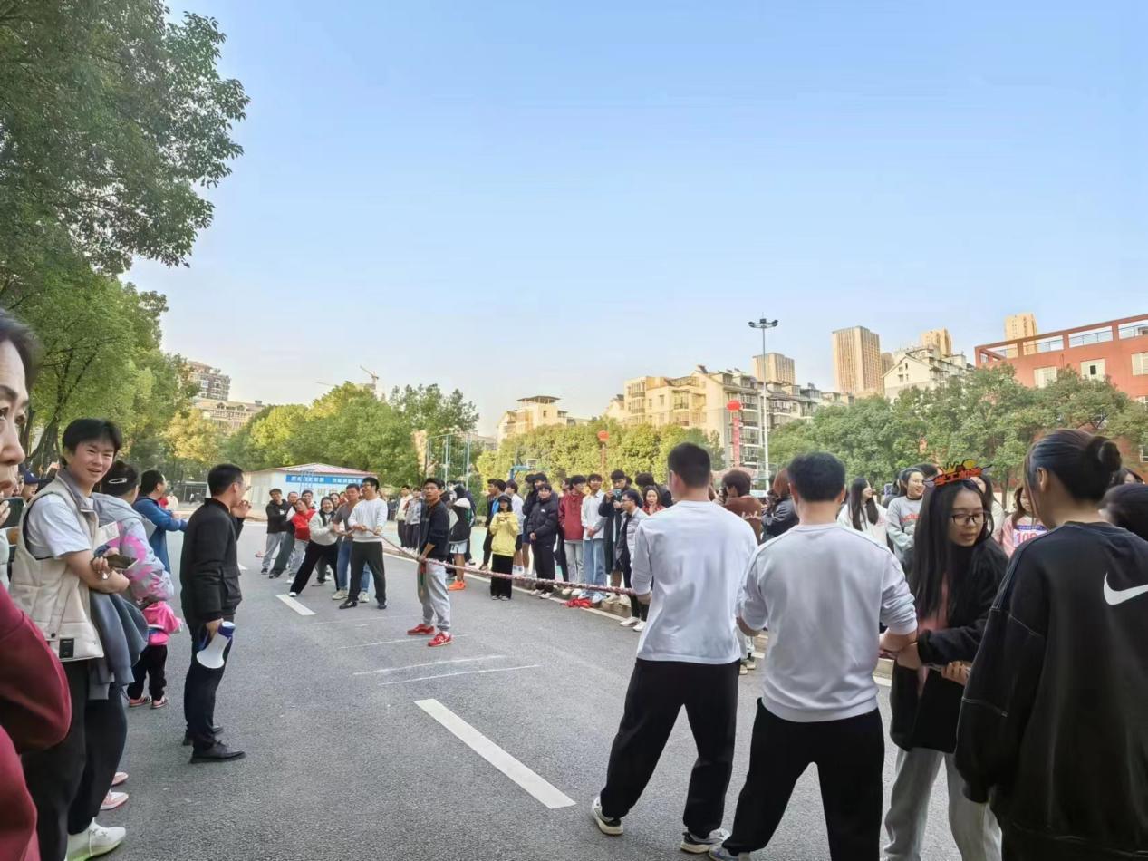 青春奋进新时代,运动逐梦向未来——sunbet申慱官网2023年秋季运动会暨教职工运动会 青春奋进新时代,运动逐梦向未来——sunbet申慱官网2023年秋季运动会暨教职工运动会