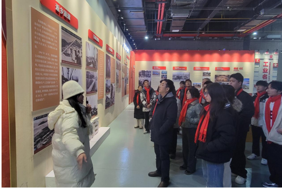 申慱官网赴黄石开展“青春飞扬·智汇黄石行”社会实践活动 申慱官网赴黄石开展“青春飞扬·智汇黄石行”社会实践活动