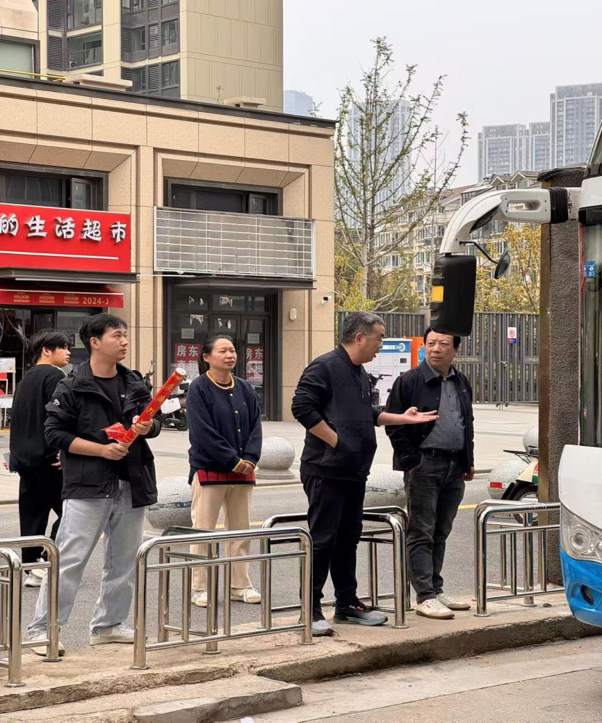 青春盛放 梦想启航——sunbet申慱官网2023级学生赴武汉华侨城实业发展有限公司开展岗位实习