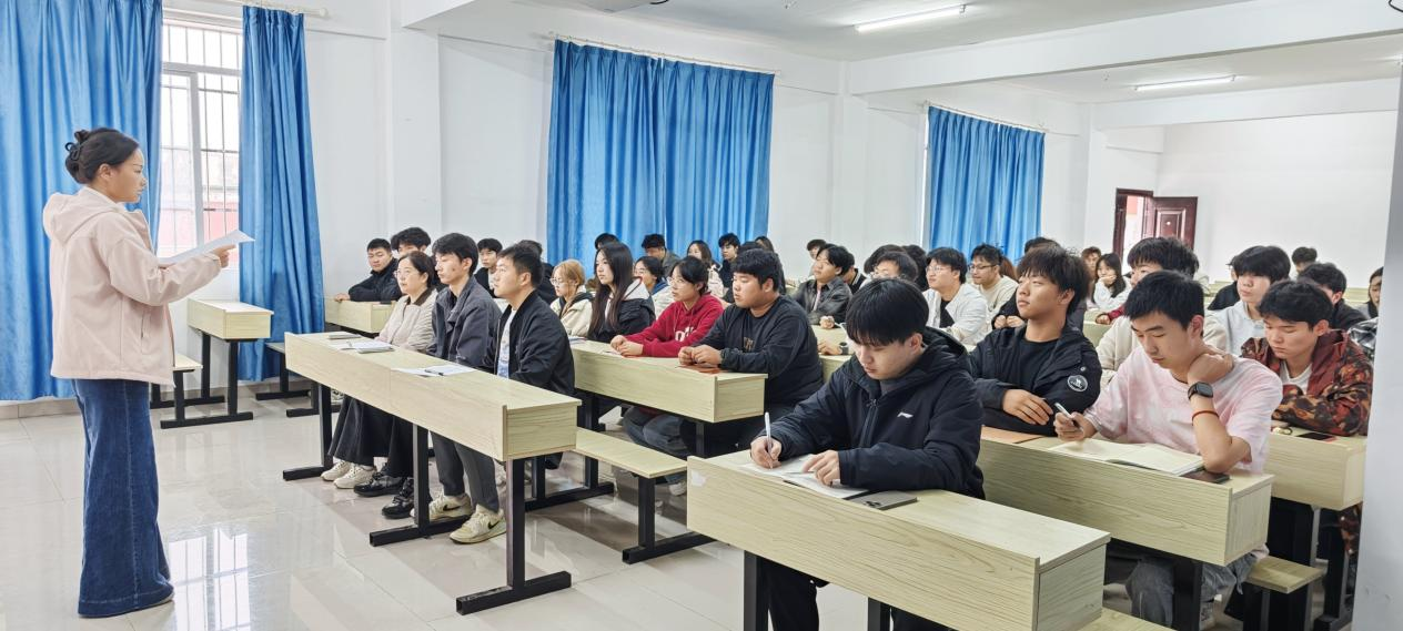 筑牢校园安全网 守护青春成长路 ——申慱官网召开安全信息员工作会议 筑牢校园安全网 守护青春成长路 ——申慱官网召开安全信息员工作会议