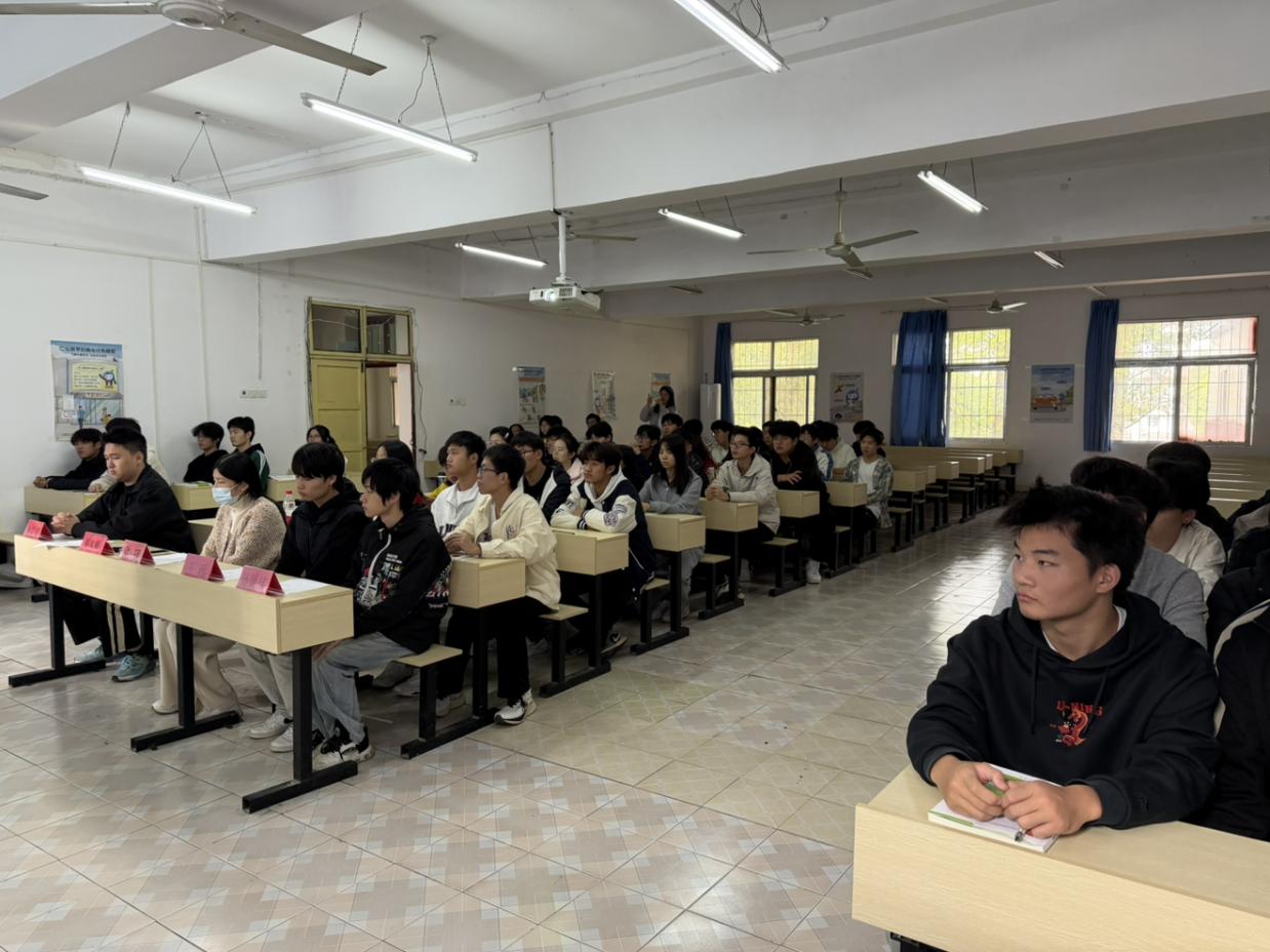 青春锤炼初心 团课书写华章 ——sunbet申慱官网第八期团课结业典礼 青春锤炼初心 团课书写华章 ——sunbet申慱官网第八期团课结业典礼