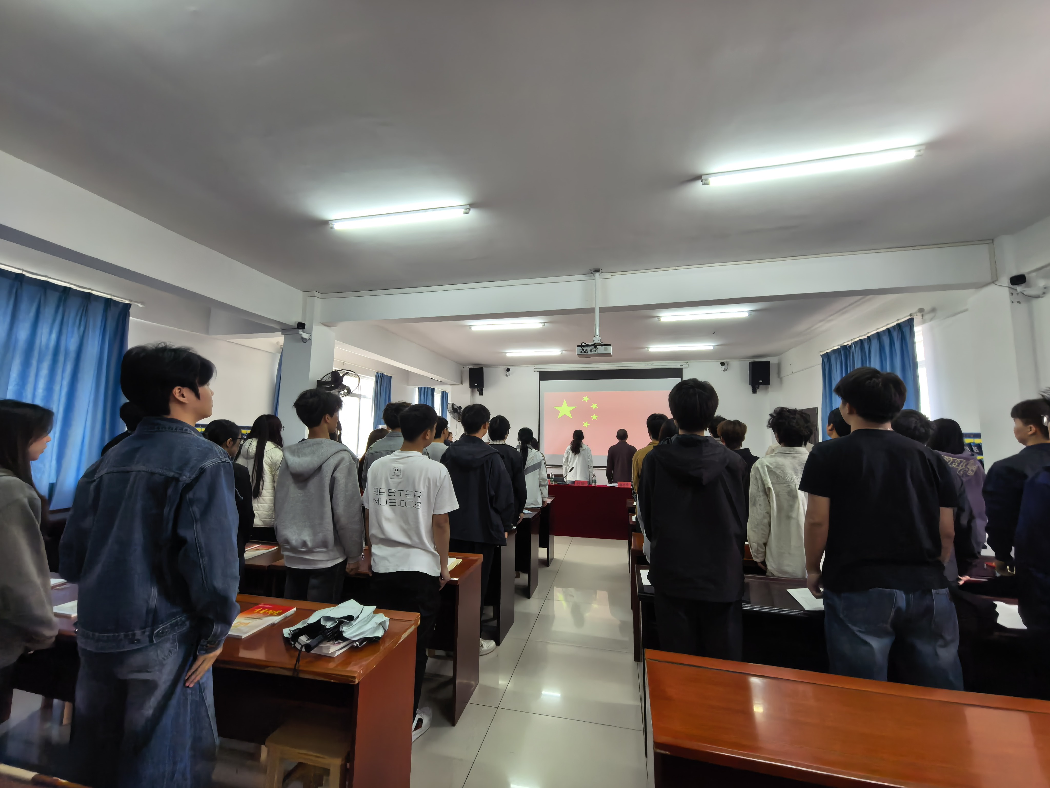 凝心铸魂强信仰 逐梦向党启新程 —— sunbet申慱官网第 41 期业余党校顺利开班 凝心铸魂强信仰 逐梦向党启新程 —— sunbet申慱官网第 41 期业余党校顺利开班