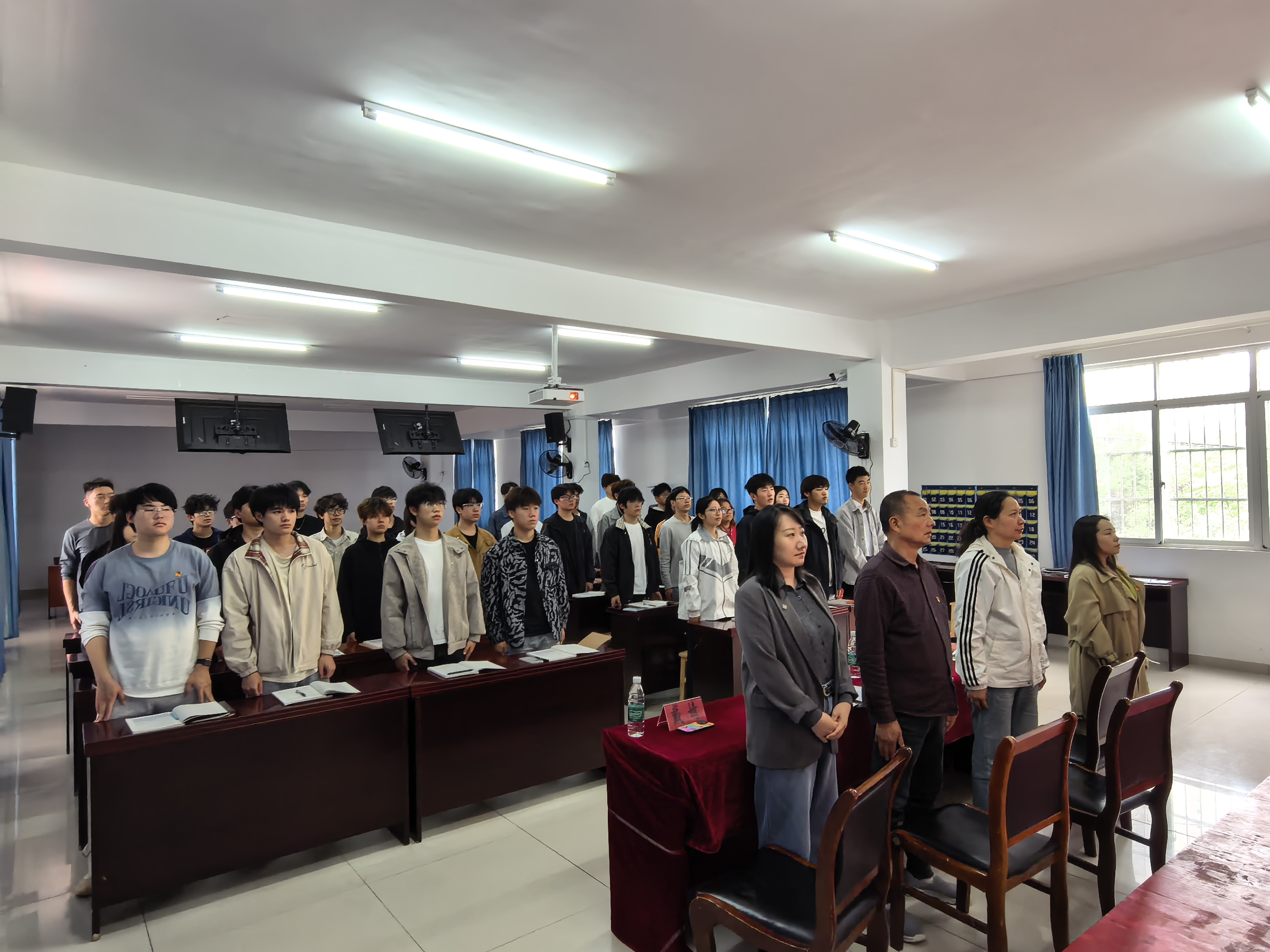 凝心铸魂强信仰 逐梦向党启新程 —— sunbet申慱官网第 41 期业余党校顺利开班 凝心铸魂强信仰 逐梦向党启新程 —— sunbet申慱官网第 41 期业余党校顺利开班