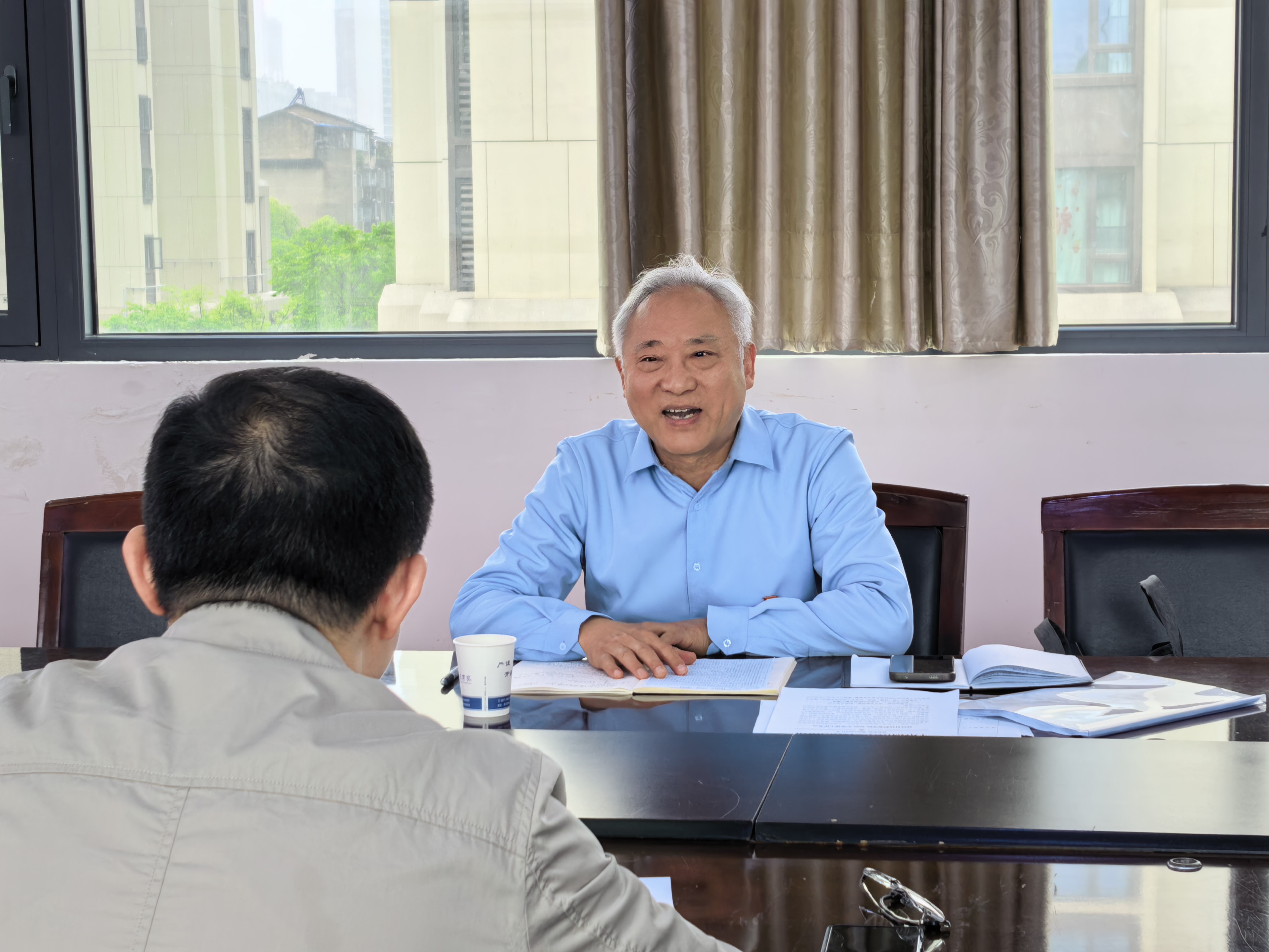 党建引领促发展 携手共筑育人梦 ——市教育局党建指导员莅临申慱官网调研指导党建工作