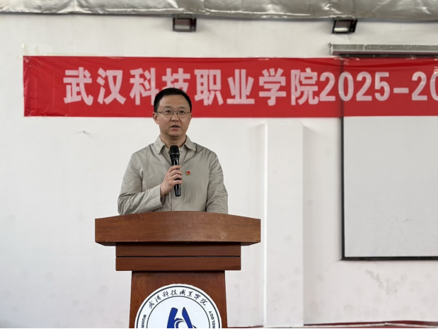 燃五四薪火,耀青春之光 ——sunbet申慱官网2025-2026学年五四表彰暨文艺汇演圆满举行 燃五四薪火,耀青春之光 ——sunbet申慱官网2025-2026学年五四表彰暨文艺汇演圆满举行