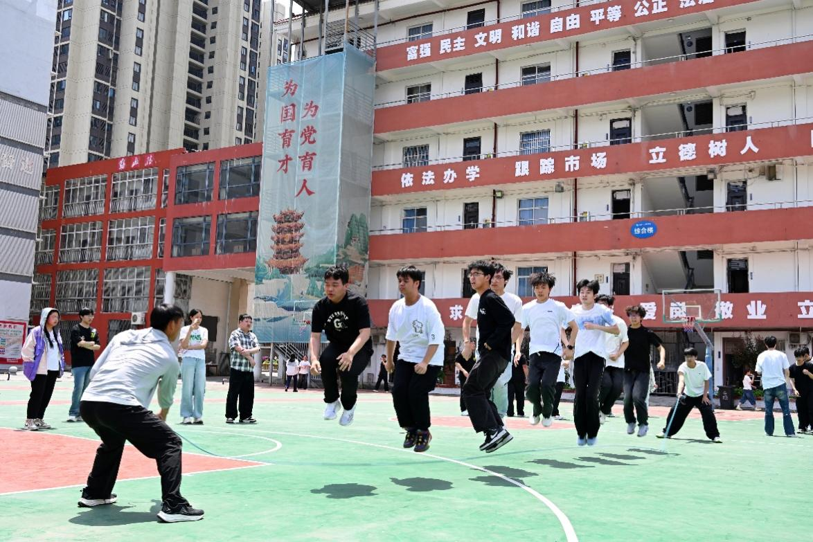 青春跃动，绳彩飞扬——申慱官网2026年跳大绳锦标赛圆满落幕