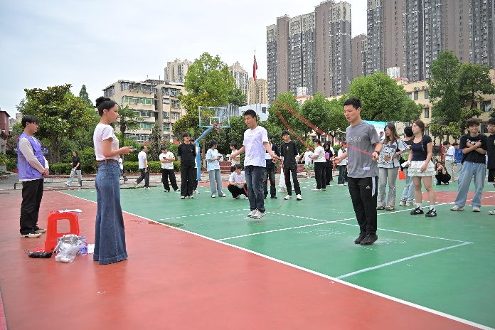 活力校园 趣享运动|sunbet申慱官网2026年趣味运动会暨教职工趣味运动会圆满落幕 活力校园 趣享运动|sunbet申慱官网2026年趣味运动会暨教职工趣味运动会圆满落幕