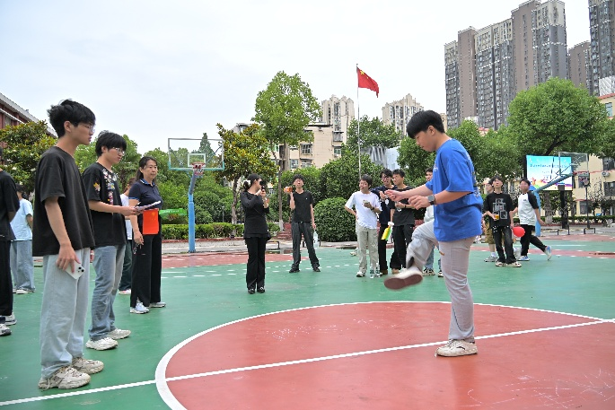 活力校园 趣享运动|sunbet申慱官网2026年趣味运动会暨教职工趣味运动会圆满落幕 活力校园 趣享运动|sunbet申慱官网2026年趣味运动会暨教职工趣味运动会圆满落幕