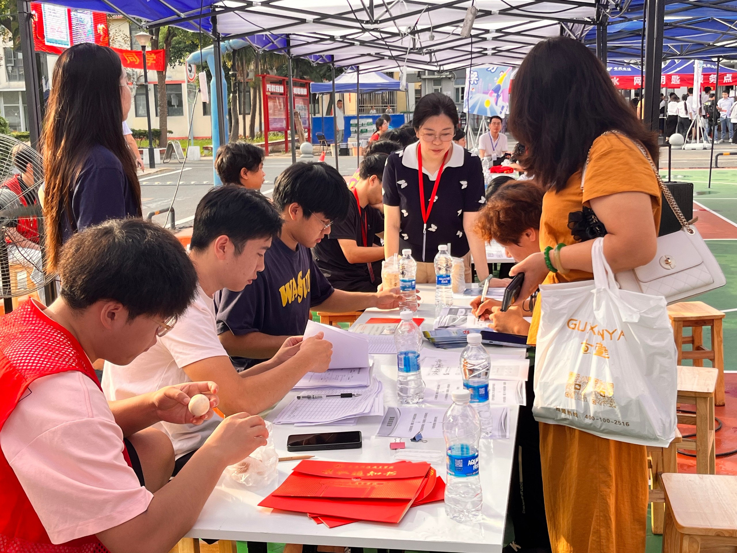 以心迎新，共赴星海——sunbet申慱官网圆满完成2025级新生迎接工作