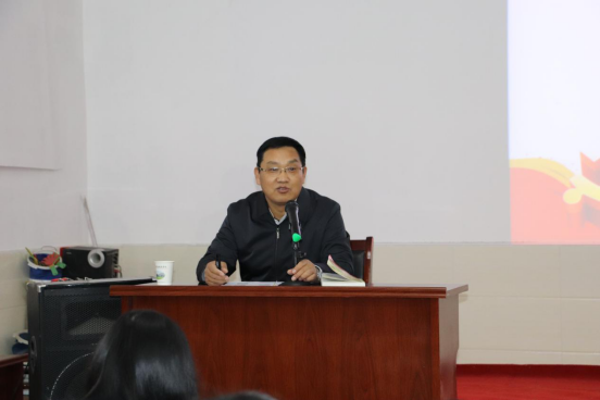 省委讲师团成员中南民族大学阎占定教授 莅临申慱官网宣讲党的十九届四中全会精神 省委讲师团成员中南民族大学阎占定教授 莅临申慱官网宣讲党的十九届四中全会精神
