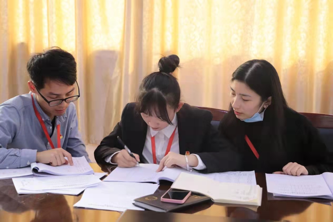 申慱官网第十次学生代表大会隆重召开！